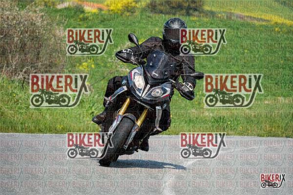 Volterra 22-03-26 h11-45 0100