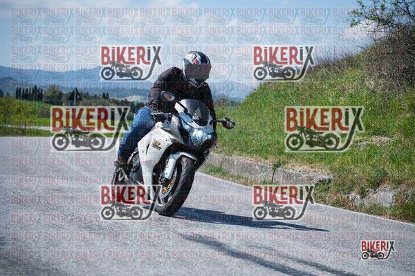 Volterra 11-04-26 h12-03 0509