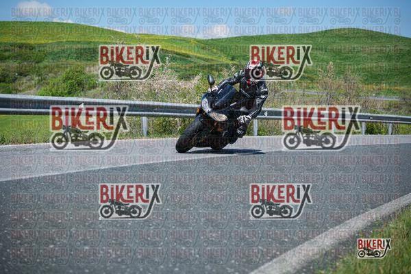 Volterra 11-04-26 h13-12 0670