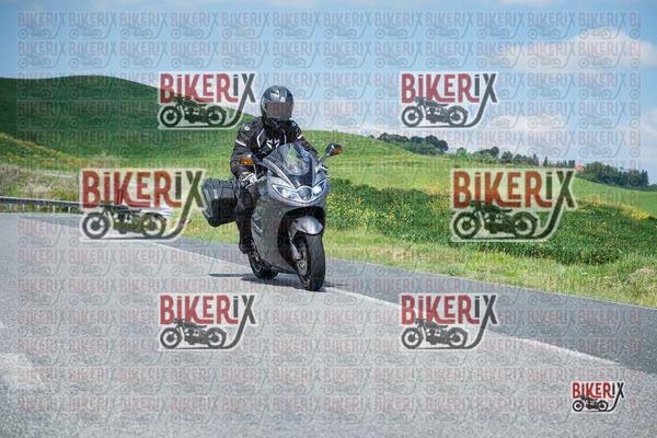 Volterra 11-04-26 h14-04 0828