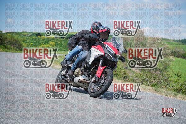 Volterra 11-04-26 h14-18 0858