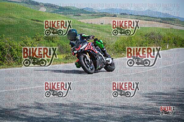 Volterra 11-04-26 h14-23 0876