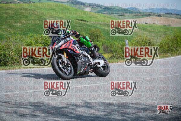 Volterra 11-04-26 h14-23 0878