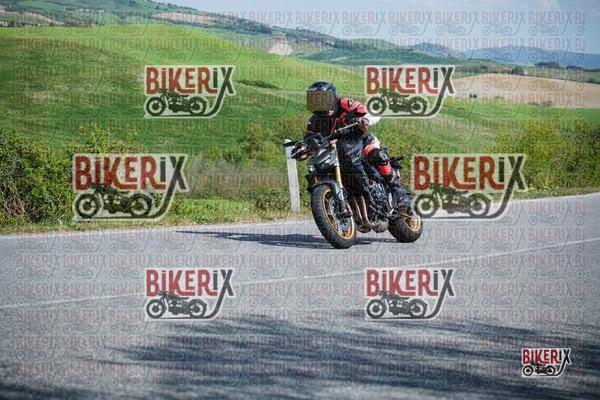Volterra 11-04-26 h15-03 1014