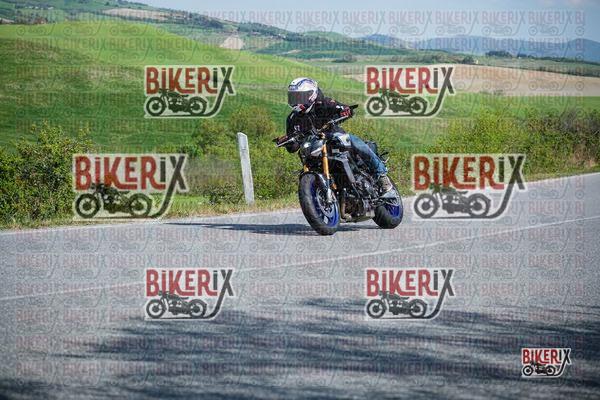 Volterra 11-04-26 h15-03 1016