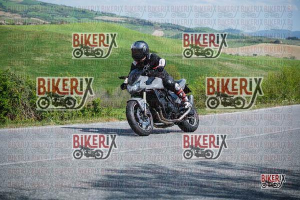 Volterra 11-04-26 h15-03 1019