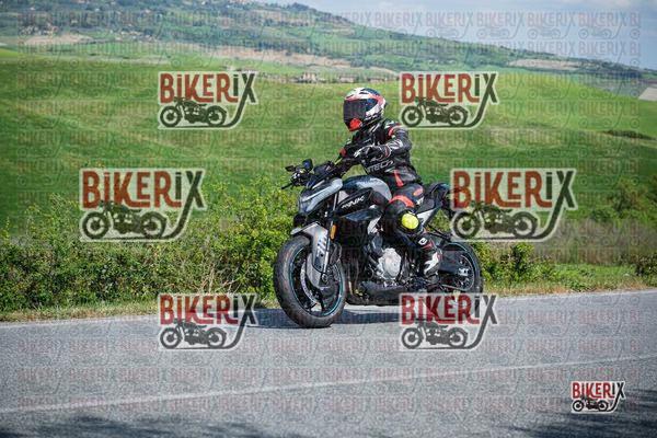 Volterra 11-04-26 h15-03 1023