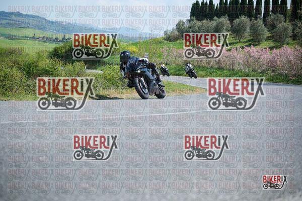 Volterra 11-04-26 h15-08 1041