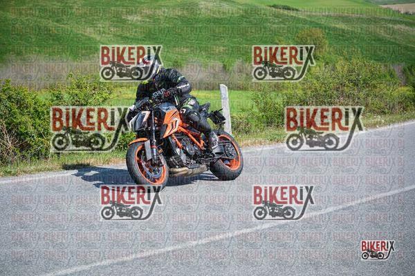 Volterra 11-04-26 h15-12 1069