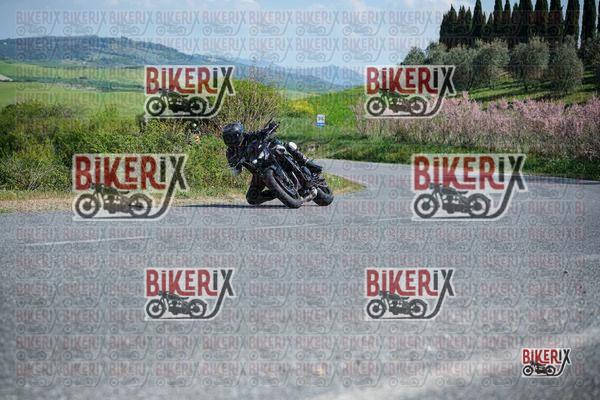 Volterra 11-04-26 h15-41 1213