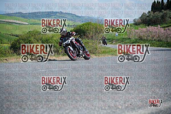 Volterra 11-04-26 h15-41 1222