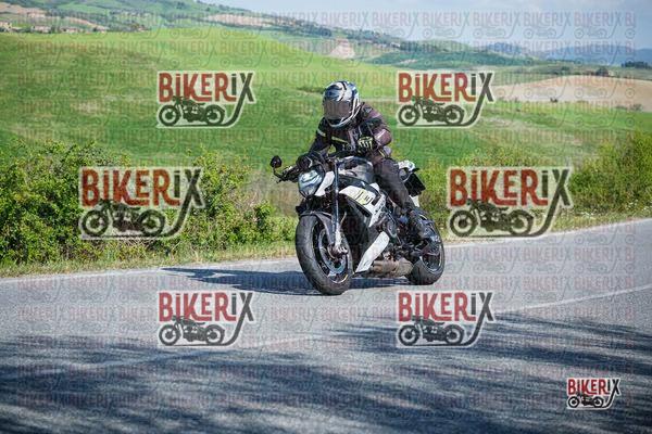 Volterra 11-04-26 h15-51 1274