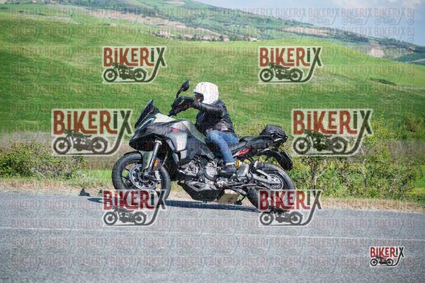 Volterra 11-04-26 h16-00 1365