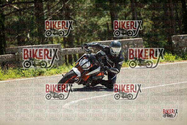 Passo del Muraglione 02-05-26 h12-58 1043