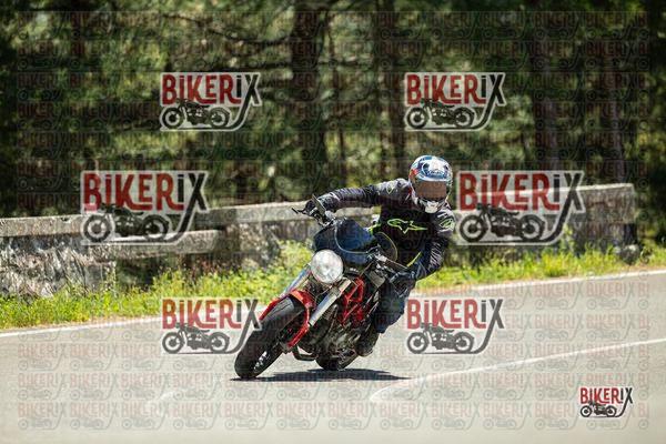 Passo del Muraglione 02-05-26 h13-44 1360