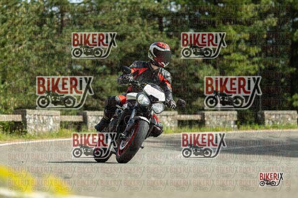 Passo del Muraglione 03-05-26 h15-43 2443