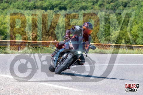 Chianti 07-09-25 h12-43 1975