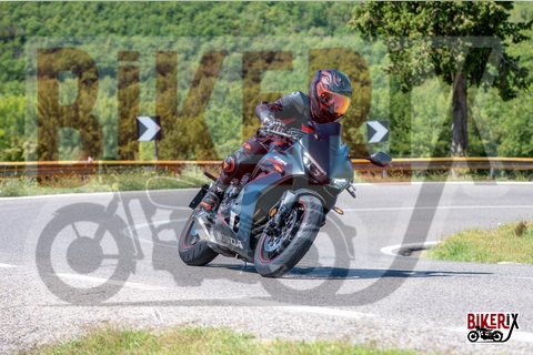 Chianti 07-09-25 h12-43 1976