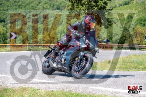 Chianti 07-09-25 h12-43 1977