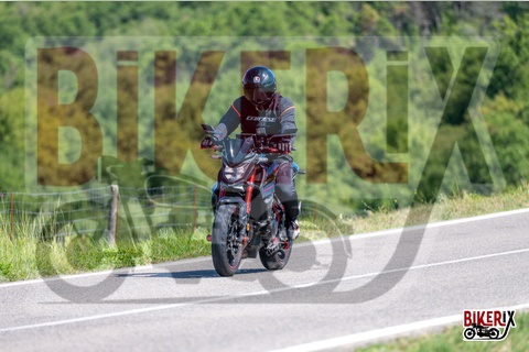 Chianti 07-09-25 h12-46 1989