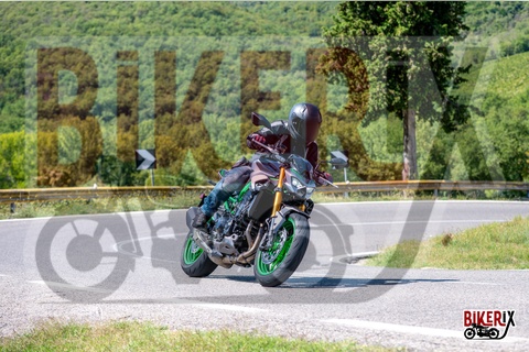 Chianti 07-09-25 h13-29 2300