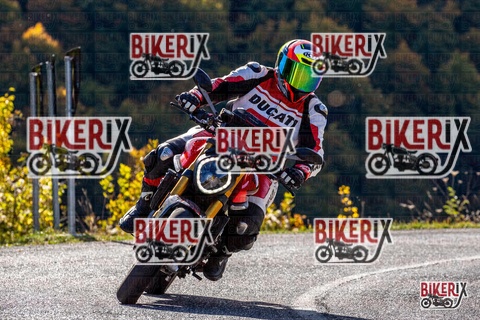 Forca d Acero 12-10-25 h10-44 0243