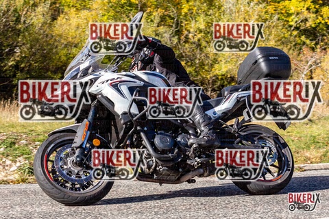 Forca d Acero 12-10-25 h10-48 0275