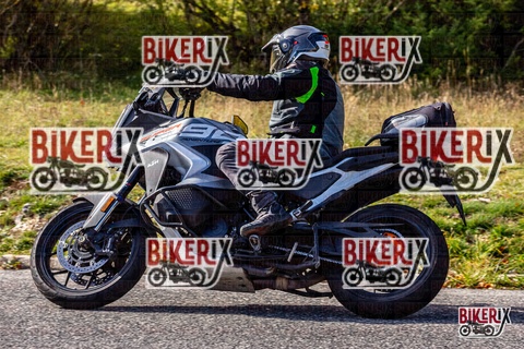 Forca d Acero 12-10-25 h11-09 0403