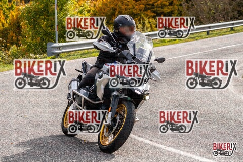 Forca d Acero 12-10-25 h14-55 2001