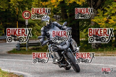 Forca d Acero 12-10-25 h16-07 2341