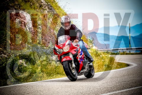 Forca d Acero 13-07-25 h10-41 0003