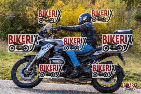 Forca d Acero 19-10-25 h12-57 1930