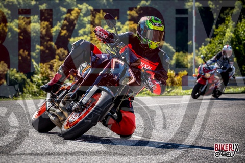 Forca d Acero 20-09-25 h11-06 0401