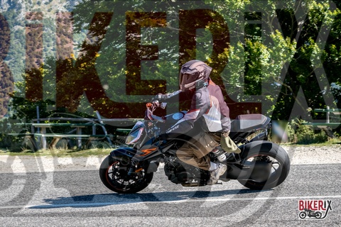 Forca d Acero 20-09-25 h11-10 0426