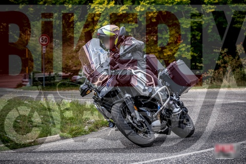 Forca d Acero 28-09-25 h12-36 1145