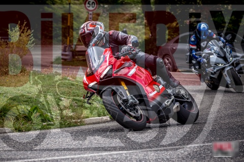 Forca d Acero 28-09-25 h12-43 1170