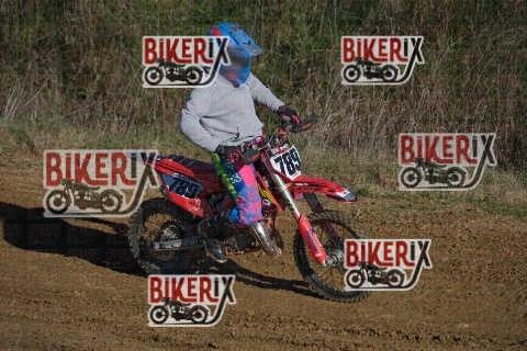 Malandrone 13-12-25 h12-24 0234