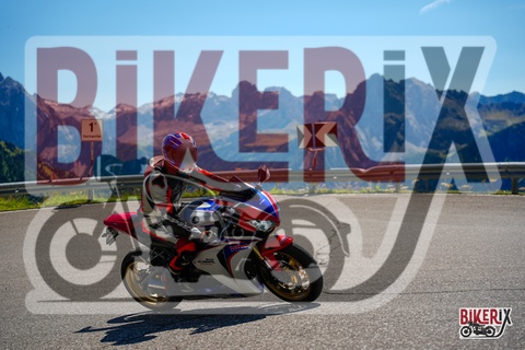 Passo Sella 06-09-25 h13-22 1343