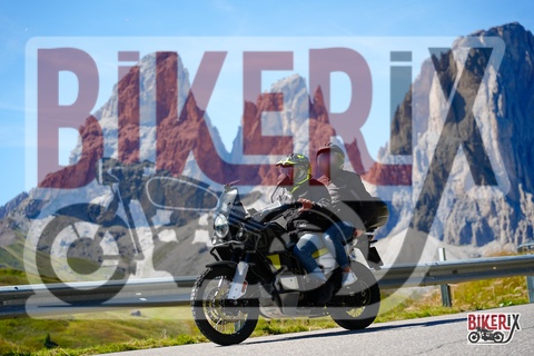 Passo Sella 06-09-25 h14-37 1975