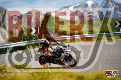 Passo Sella 07-09-25 h15-28 2002