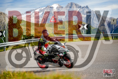 Passo Sella 07-09-25 h15-28 2004