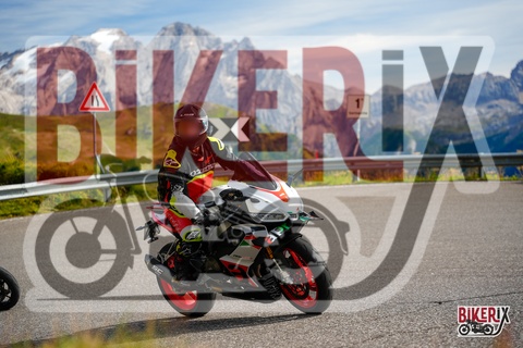 Passo Sella 07-09-25 h15-28 2006