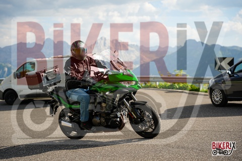 Passo Sella 10-08-25 h17-26 1975