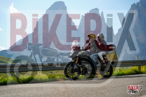 Passo Sella 10-08-25 h17-26 1976