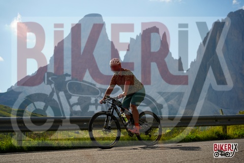 Passo Sella 10-08-25 h17-26 1978