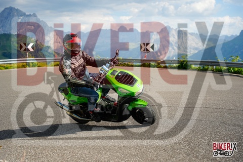 Passo Sella 10-08-25 h17-28 1985