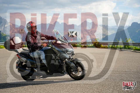 Passo Sella 10-08-25 h17-31 1990