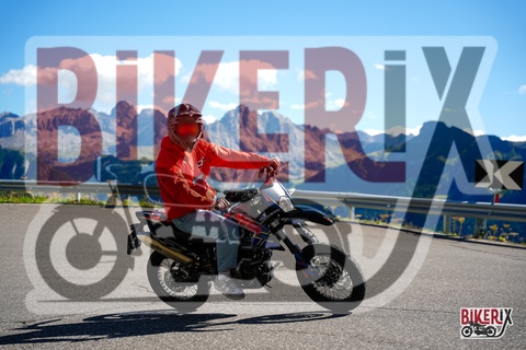 Passo Sella 31-08-25 h15-47 1963