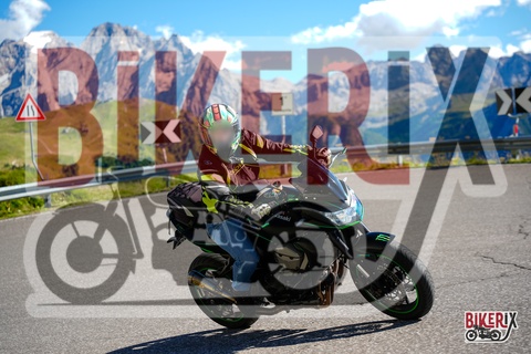 Passo Sella 31-08-25 h15-48 1976