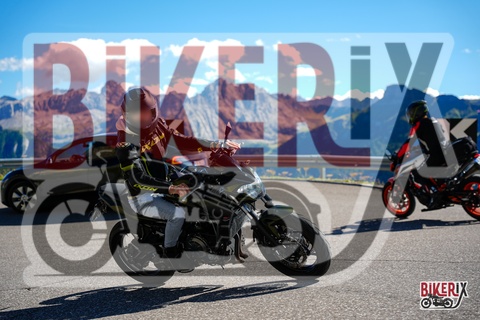 Passo Sella 31-08-25 h15-48 1979